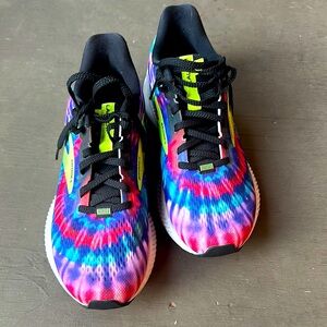 Brooks Launch 8
